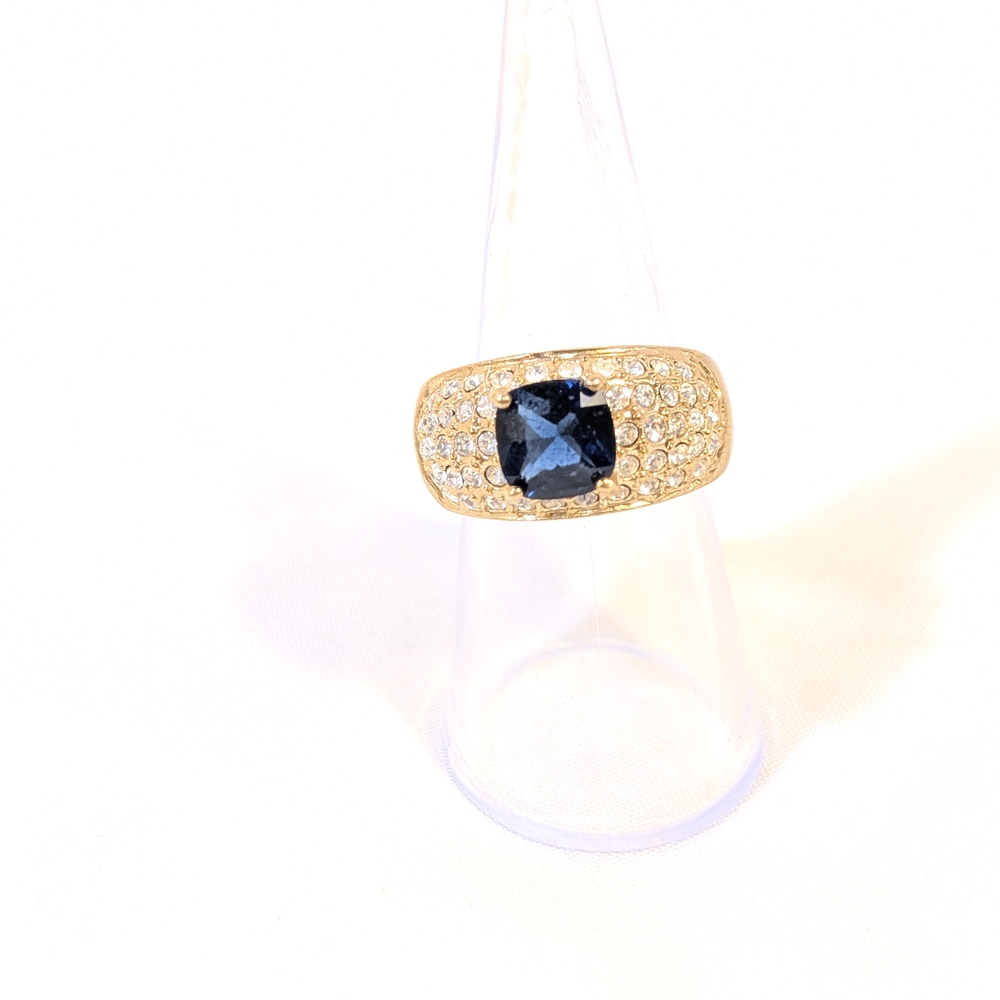 TARA VANESSA RHINESTONE RING SIZE 6.5